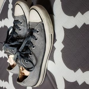🛍Women's sz 6 Converse